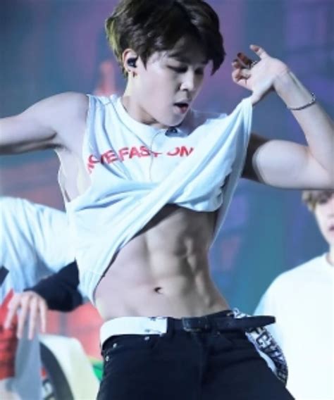 fotos de bts sin camisa|Las 7 mejores fotos de Jimin sin camisa